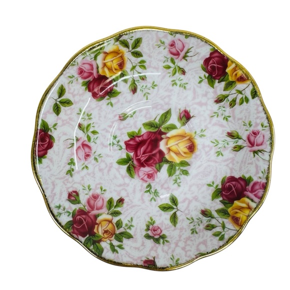 Royal Albert Old Country Roses Tea Cup & Saucer Soft Pink Lace - Picture 5 of 12